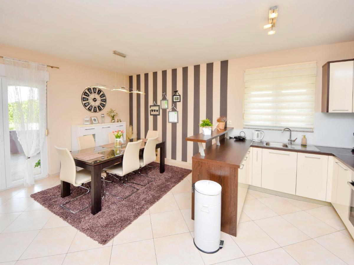 Holiday Home Stipe By Interhome Smilcic المظهر الخارجي الصورة