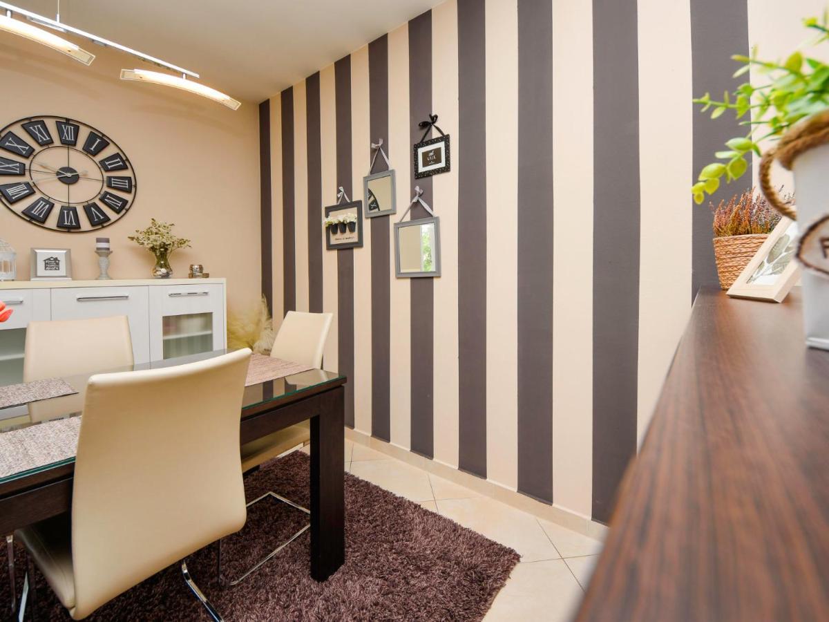 Holiday Home Stipe By Interhome Smilcic المظهر الخارجي الصورة
